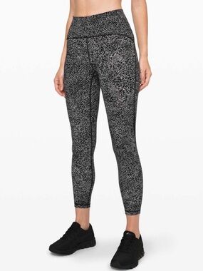 Lululemon Train Times 3/4 Legging in Polar Shift Alpine White Black 8